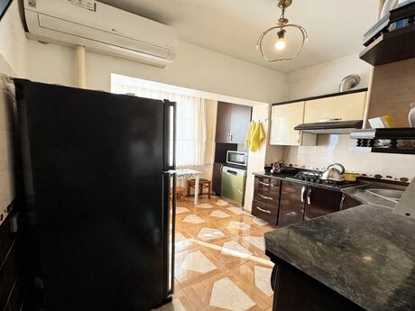 Xalqlar Dostluğunda 3 otaqlı köhnə tikili mənzil satılır, 85 m², 225 000 AZN, şəkil 2 / 12