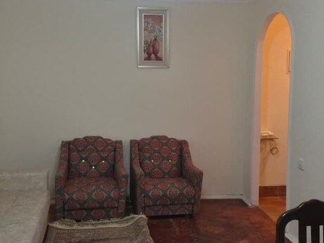 İnşaatçılarda 2 otaqlı köhnə tikili mənzil kirayə verilir, 48 m², 600 AZN/ay, şəkil 2 / 12