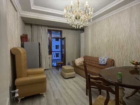 2 otaq · 71 m² · 5/16 mərtəbə, Jasmine Park