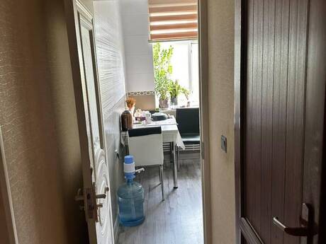 Elan №6561418 - Bakı, İnşaatçılar m., 4 otaqlı, 90 m², 3/5 mərtəbə