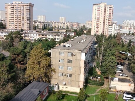 1 otaq · 30 m² · 5/5 mərtəbə, 7-ci mikrorayon