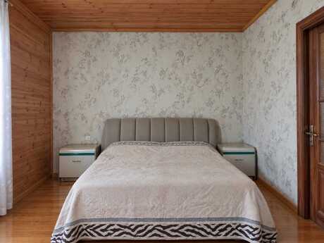 Abşeronda 7 otaqlı həyət evi kirayə verilir, 200 m², 900 AZN/ay, şəkil 2 / 12