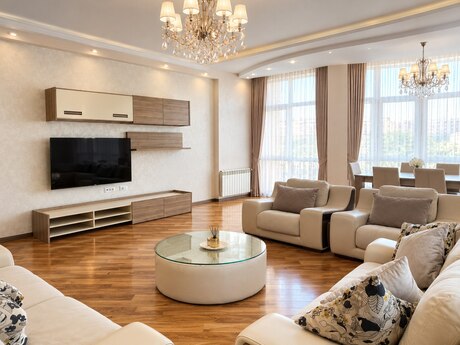 4 otaqlı mənzil, 180 m², Nizami, 2 000 AZN
