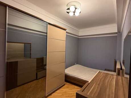 Gənclikdə 3 otaqlı köhnə tikili mənzil kirayə verilir, 72 m², 950 AZN/ay, şəkil 2 / 10