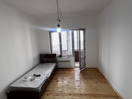 Azadlıq Prospektidə 4 otaqlı köhnə tikili mənzil kirayə verilir, 100 m², 750 AZN/ay, şəkil 3 / 12