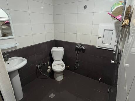 Neftçilərdə 2 otaqlı yeni tikili mənzil kirayə verilir, 70 m², 600 AZN/ay, şəkil 4 / 5