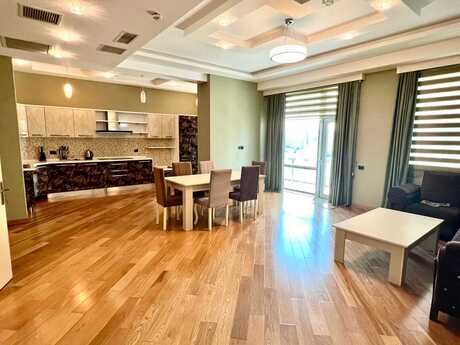 Сдаётся 3-комнатная квартира в новостройке, İçəri Şəhər, 160 м², 1 700 AZN/мес, фото 3 / 11