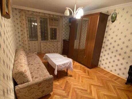 İnşaatçılarda 2 otaqlı köhnə tikili mənzil satılır, 32 m², 127 000 AZN, şəkil 2 / 5