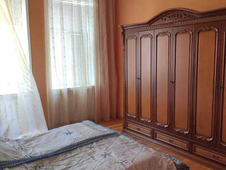 Mərdəkanda 6 otaqlı həyət evi satılır, 320 m², 450 000 AZN, şəkil 5 / 12