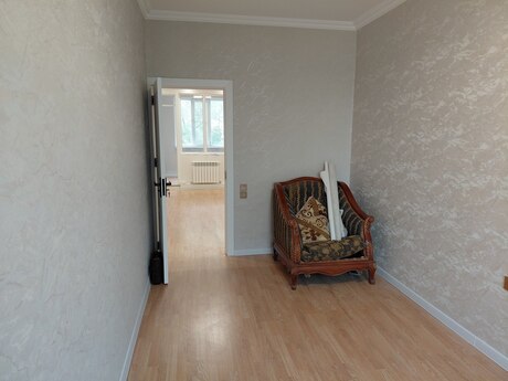 7-ci mikrorayonda 3 otaqlı köhnə tikili mənzil satılır, 68 m², 169 000 AZN, şəkil 3 / 12