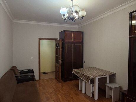 Сдаётся 2-комнатная квартира в старом фонде, Yeni Yasamal, 45 м², 500 AZN/мес, фото 3 / 12
