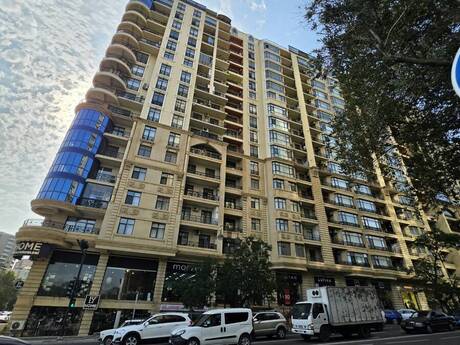 Объявление №6561746 - Баку, м. Элмляр Академиясы, 3-комн., 159 м², 5/16 этаж