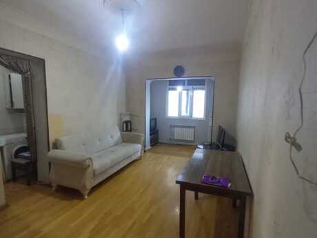 Nərimanovda 2 otaqlı köhnə tikili mənzil satılır, 35 m², 140 000 AZN, şəkil 2 / 8