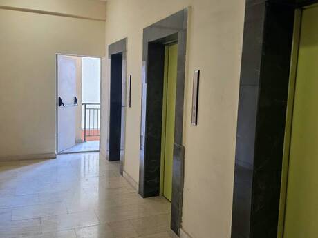 3 otaq · 163 m² · 4/16 mərtəbə, Elmlər Akademiyası