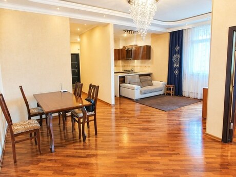 Объявление №6561850 - Баку, м. Иншаатчылар, 3-комн., 100 м², 2/18 этаж