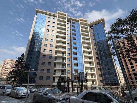 Объявление №6561899 - Баку, м. Низами, 4-комн., 160 м², 13/14 этаж