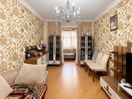 Объявление №6561890 - Баку, м. Халглар Достлугу, 3-комн., 80 м², 2/9 этаж
