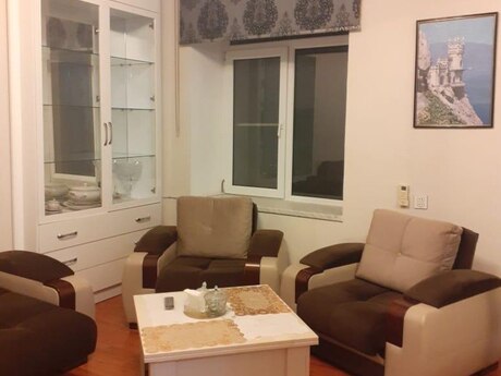 1 otaqlı mənzil, 40 m², Sahil, 650 AZN