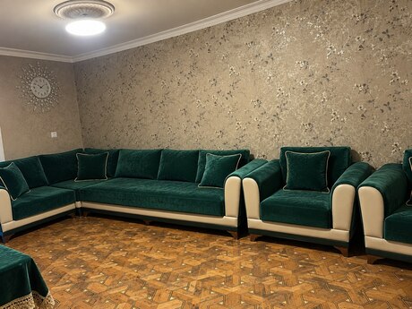 3-room old-build apartment for sale in İnşaatçılar, 93 m², 235 000 AZN, photo 2 / 11