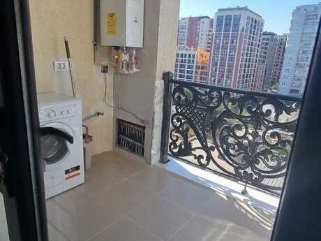 2-room new-build apartment for rent in Nərimanov, 106 m², 950 AZN/mo, photo 4 / 8