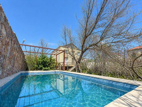 Объявление №6541186 - Баку, пос. Бадамдар, 6-комн., 300 м²