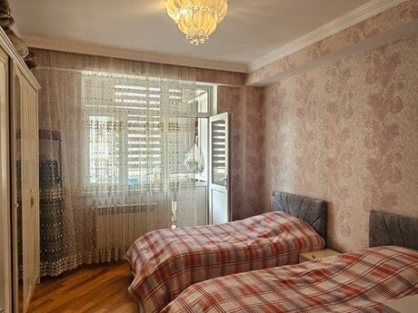 Qurtuluş 93 kompleksində 3 otaqlı yeni tikili mənzil satılır, 120 m², 155 000 AZN, şəkil 4 / 12