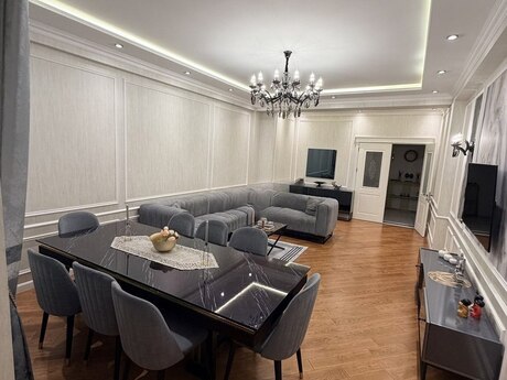 Elan №6562015 - Bakı, Azadlıq Prospekti m., 4 otaqlı, 165 m², 12/17 mərtəbə
