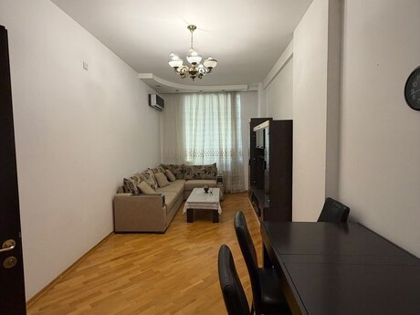 Продаётся 2-комнатная квартира в новостройке, Elmlər Akademiyası, 92 м², 295 000 AZN, фото 4 / 12