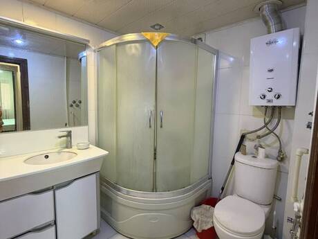 Сдаётся 3-комнатная квартира в старом фонде, İçəri Şəhər, 80 м², 850 AZN/мес, фото 5 / 8