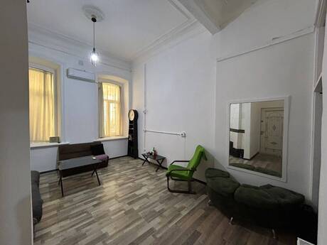 İçəri Şəhərdə 2 otaqlı köhnə tikili mənzil satılır, 49 m², 220 000 AZN, şəkil 5 / 9