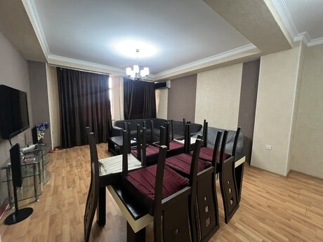 Сдаётся 2-комнатная квартира в новостройке, Memar Əcəmi, 85 м², 700 AZN/мес, фото 3 / 12