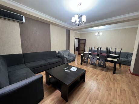 Сдаётся 2-комнатная квартира в новостройке, Memar Əcəmi, 85 м², 700 AZN/мес, фото 2 / 12
