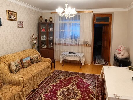 3 otaq · 130 m²