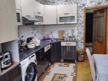 2-room old-build apartment for sale in Binəqədi, 70 m², 205 000 AZN, photo 4 / 10