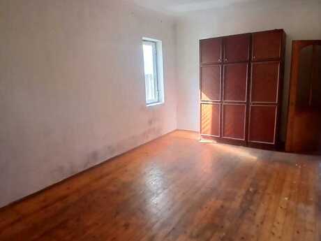Azadlıq Prospektidə 1 otaqlı köhnə tikili mənzil satılır, 48 m², 132 000 AZN, şəkil 2 / 9