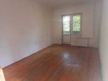 Azadlıq Prospektidə 1 otaqlı köhnə tikili mənzil satılır, 48 m², 132 000 AZN, şəkil 4 / 9