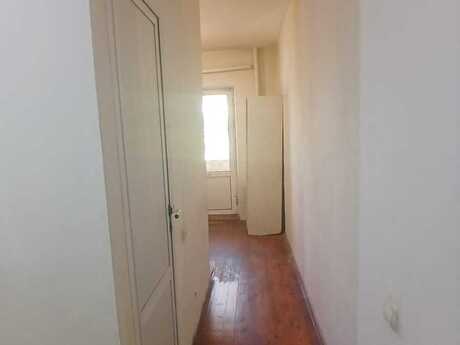 Azadlıq Prospektidə 1 otaqlı köhnə tikili mənzil satılır, 48 m², 132 000 AZN, şəkil 5 / 9