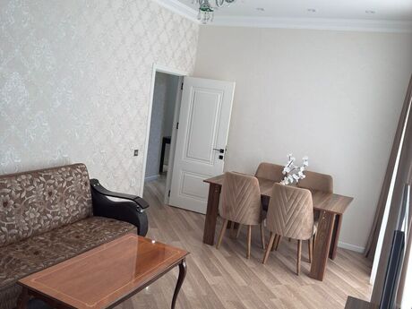2 otaqlı mənzil, 60 m², İnşaatçılar, 750 AZN
