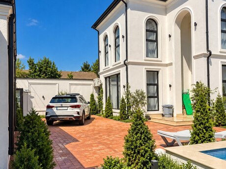 Mərdəkanda 4 otaqlı həyət evi kirayə verilir, 250 m², 2 000 AZN/ay, şəkil 2 / 12