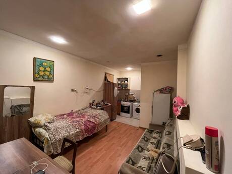 28 Mayda 1 otaqlı köhnə tikili mənzil kirayə verilir, 20 m², 400 AZN/ay, şəkil 3 / 5
