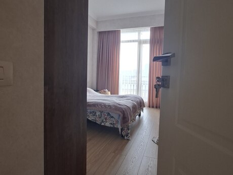 Neftçilərdə 2 otaqlı yeni tikili mənzil kirayə verilir, 74 m², 850 AZN/ay, şəkil 4 / 7