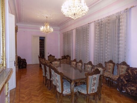 İçəri Şəhərdə 4 otaqlı köhnə tikili mənzil satılır, 200 m², 590 000 AZN, şəkil 3 / 10