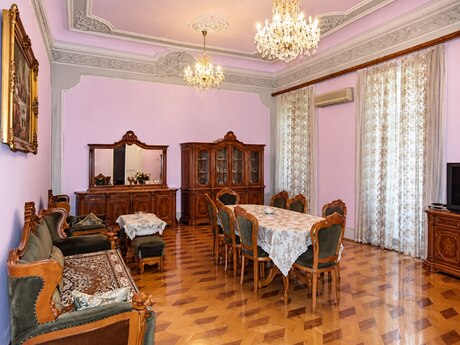 İçəri Şəhərdə 4 otaqlı köhnə tikili mənzil satılır, 200 m², 590 000 AZN, şəkil 2 / 10
