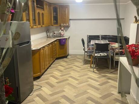 Elan №6562608 - Bakı, Yasamal r., 4 otaqlı, 140 m², 1/9 mərtəbə