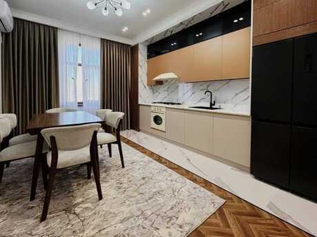 8 Noyabrda 4 otaqlı yeni tikili mənzil kirayə verilir, 170 m², 2 000 AZN/ay, şəkil 2 / 9