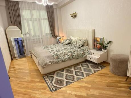 Продаётся 3-комнатная квартира в новостройке, Memar Əcəmi, 93 м², 240 000 AZN, фото 4 / 12