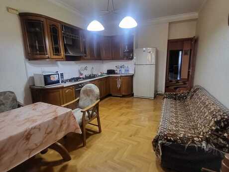 Сдаётся 4-комнатная квартира в новостройке, Nizami, 170 м², 1 300 AZN/мес, фото 4 / 12