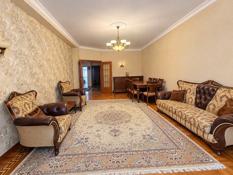 Сдаётся 4-комнатная квартира в новостройке, Nizami, 170 м², 1 300 AZN/мес, фото 2 / 12