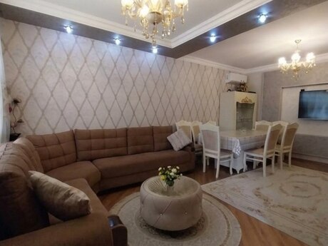 Əmircanda 4 otaqlı həyət evi satılır, 108 m², 155 000 AZN, şəkil 2 / 12