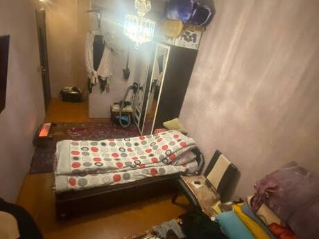 3-room old-build apartment for sale in Memar Əcəmi, 55 m², 142 000 AZN, photo 2 / 4